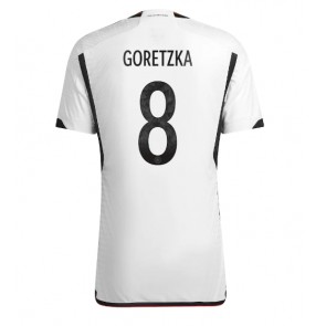 Tyskland Leon Goretzka #8 Hemmatröja VM 2022 Kortärmad